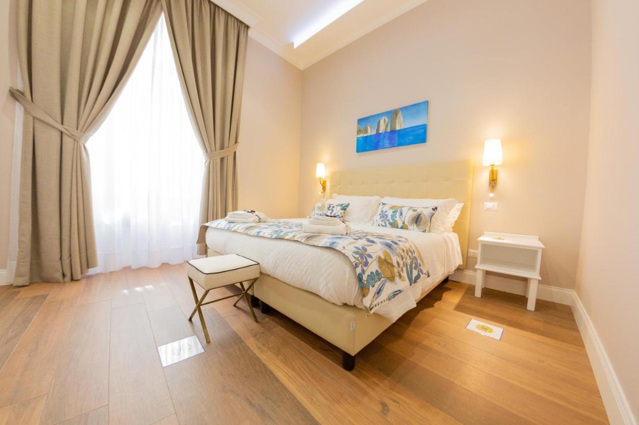 Suite Cuorenapoletano Наполи Екстериор снимка